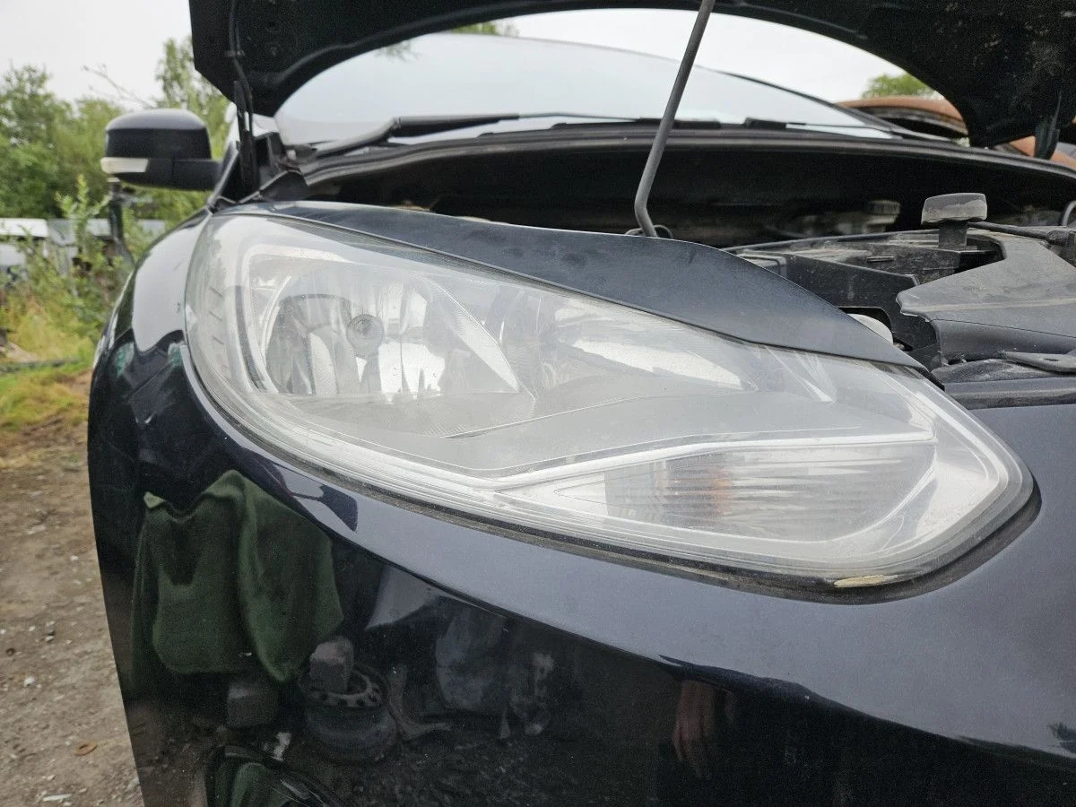 Фара правая на Ford Focus 3 хэтч