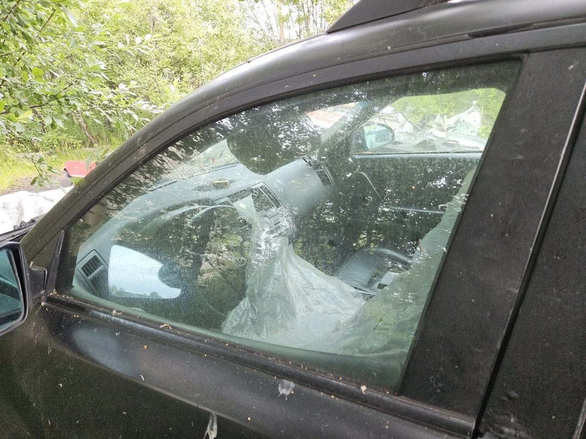 Стекло двери передней левой на Infiniti FX35