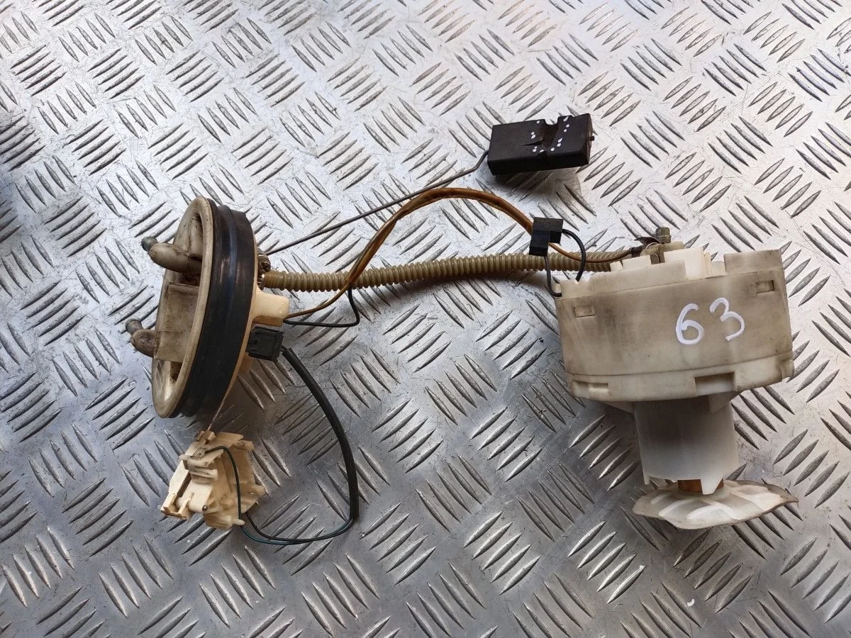 Топливный насос Volkswagen Passat