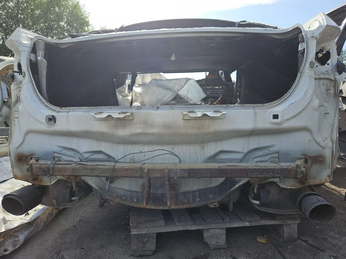 Панель задка на Mazda 6 GH