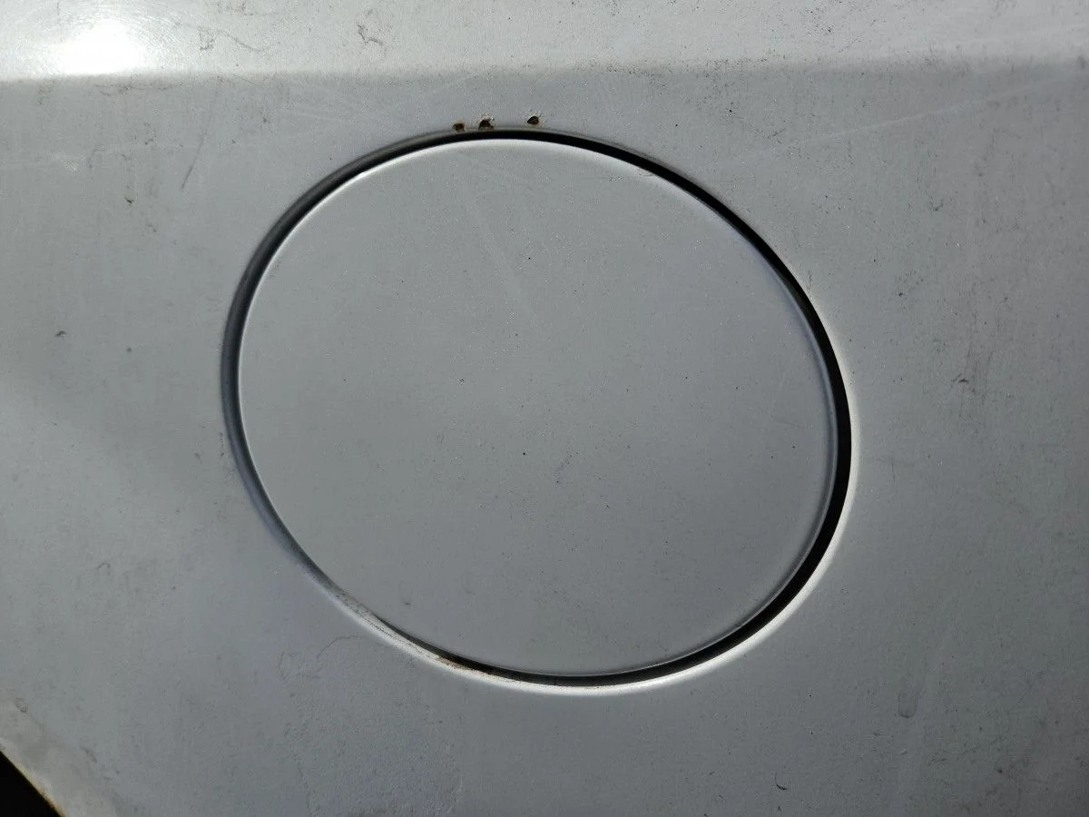 Лючок бензобака на Mazda 6 GH