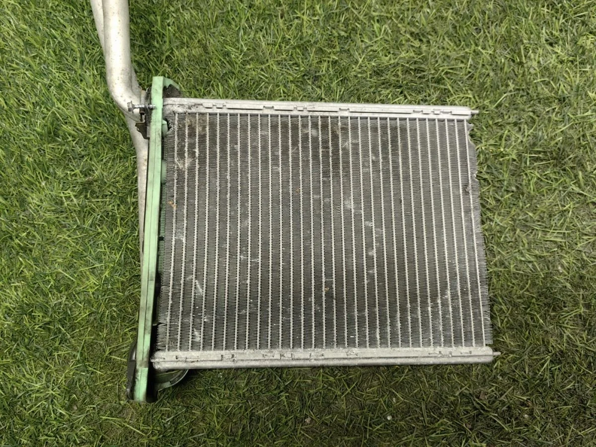 Радиатор отопителя Peugeot 308