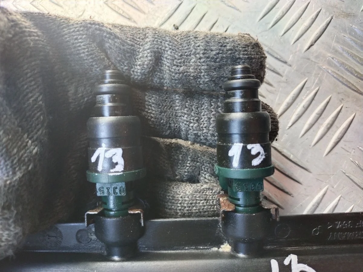 Форсунка инжекторная электрическая VW Golf