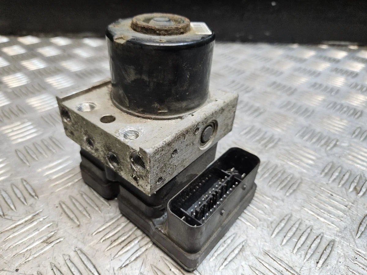 Блок ABS на Ford C-MAX