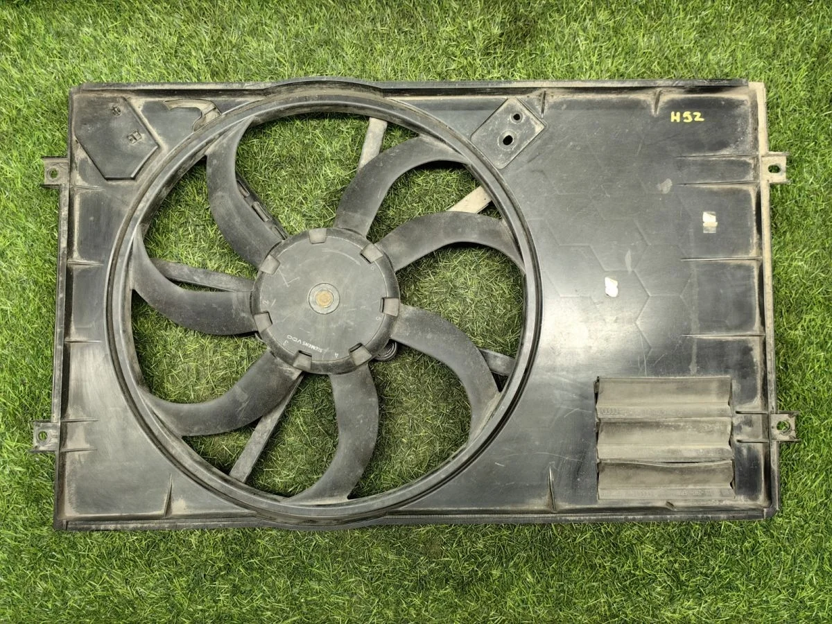 Диффузор вентилятора в сборе Volkswagen Golf Plus