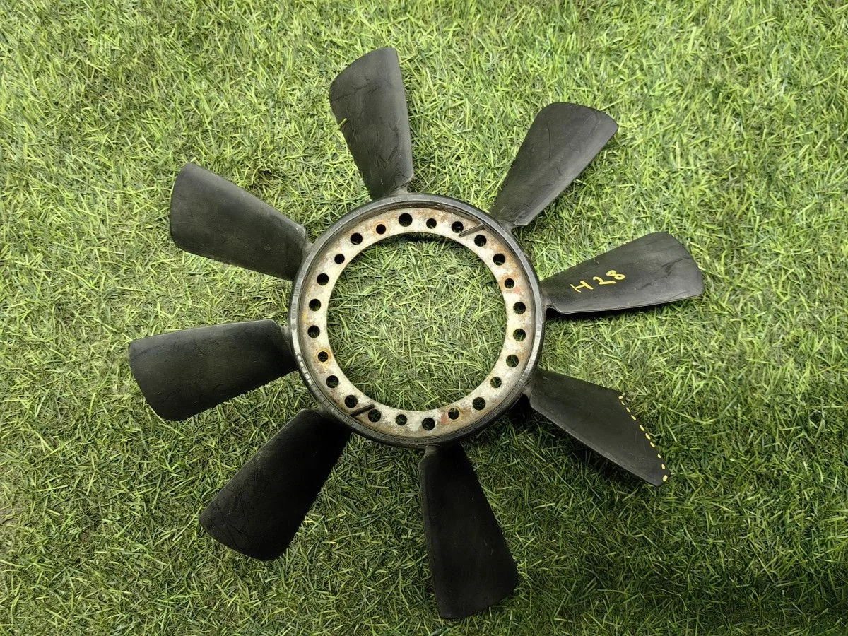 Крыльчатка вентилятора Audi A6 C5