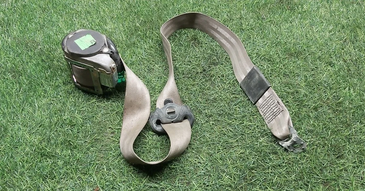 Ремень безопасности передний правый Ауди A6(C5)