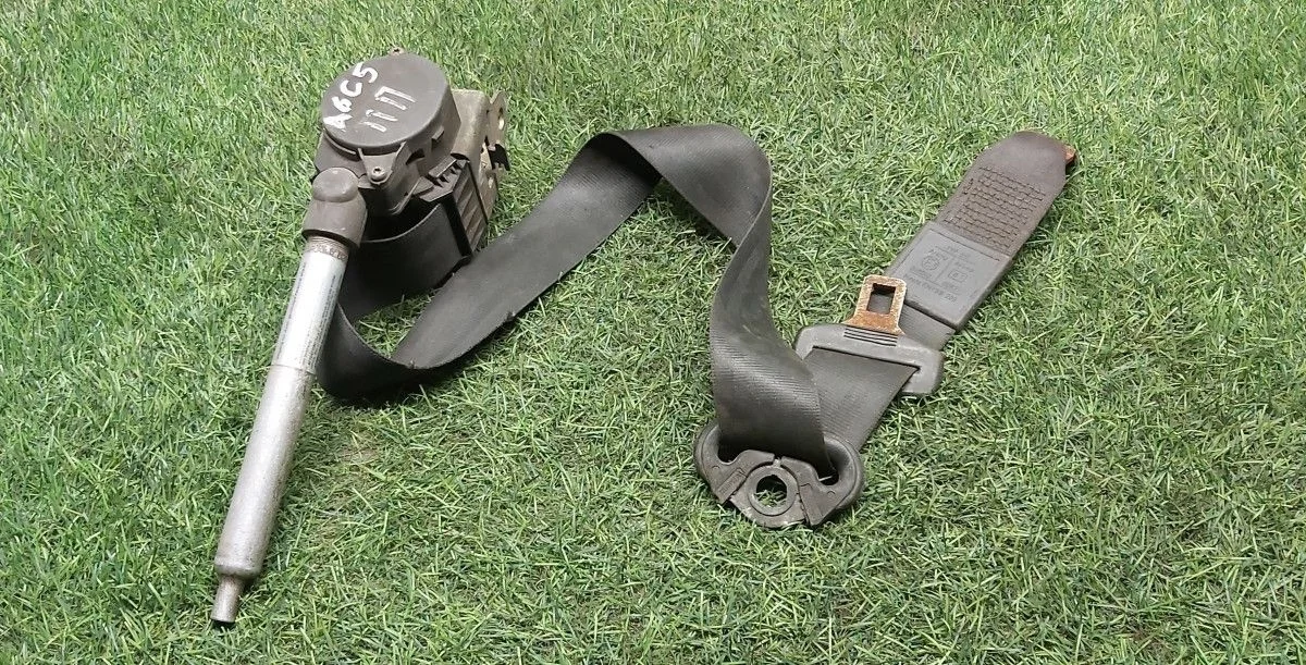 Ремень безопасности передний правый Audi A6 C5