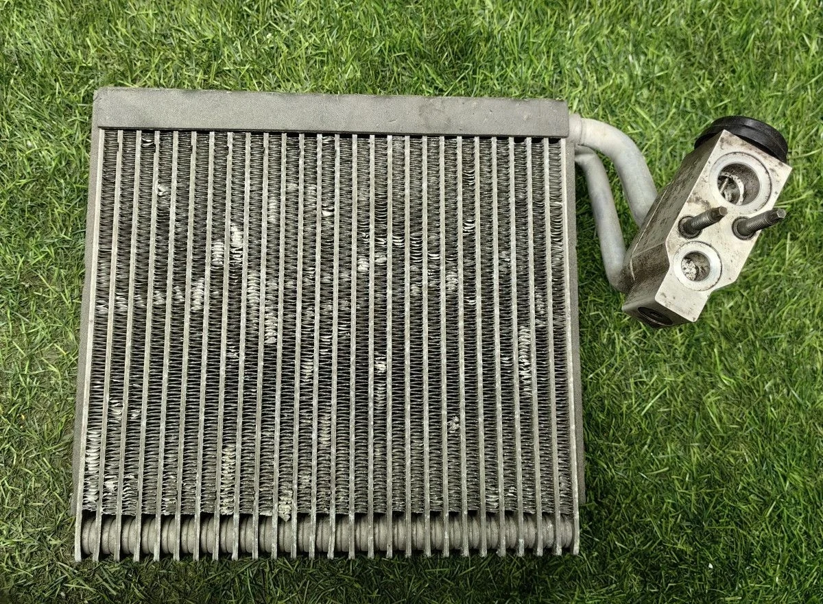 Испаритель кондиционера Chevrolet Captiva C100