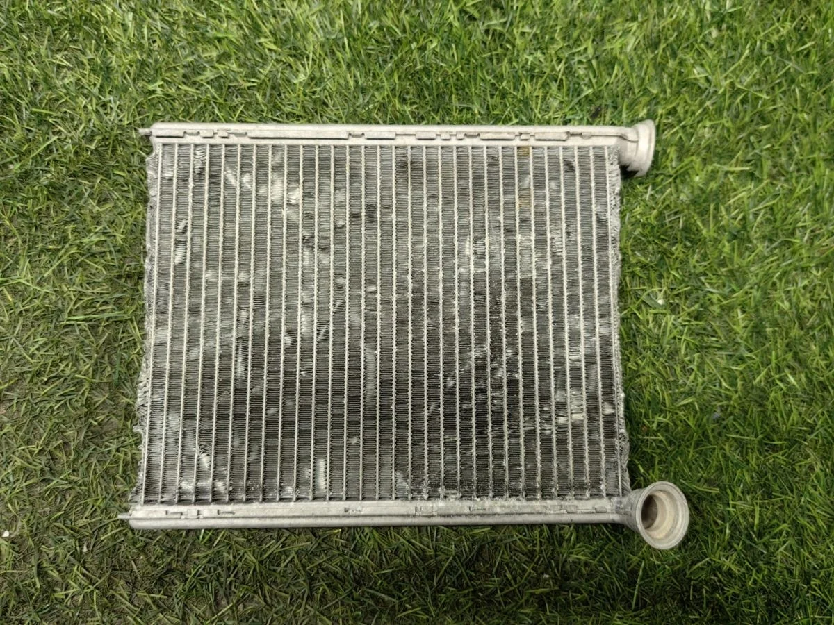 Радиатор отопителя Peugeot 308