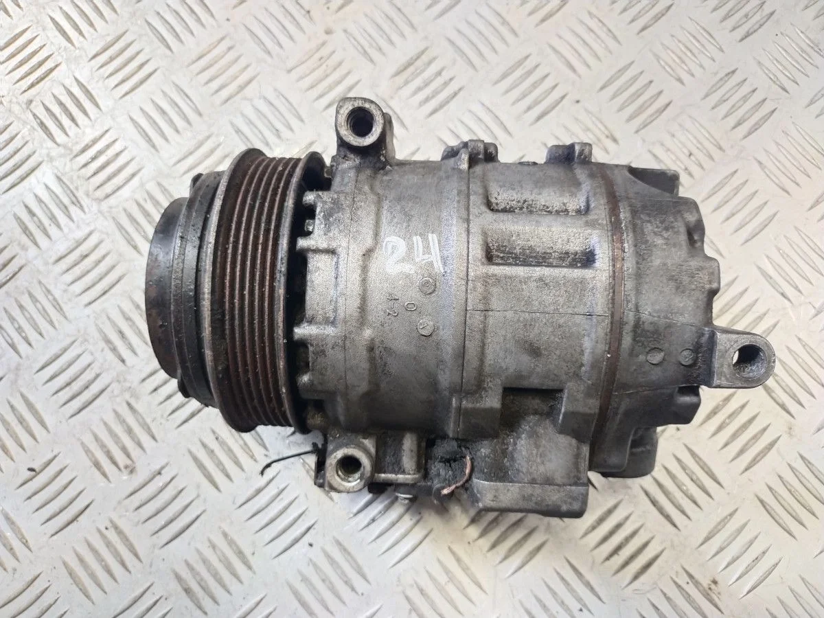 Компрессор системы кондиционирования Mercedes-Benz