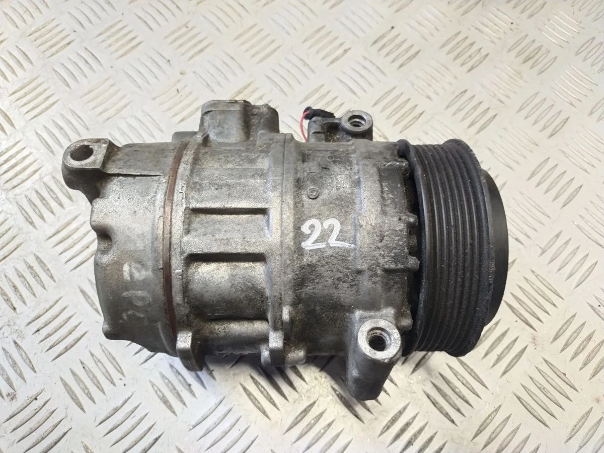 Компрессор кондиционера Mercedes C-Class W203