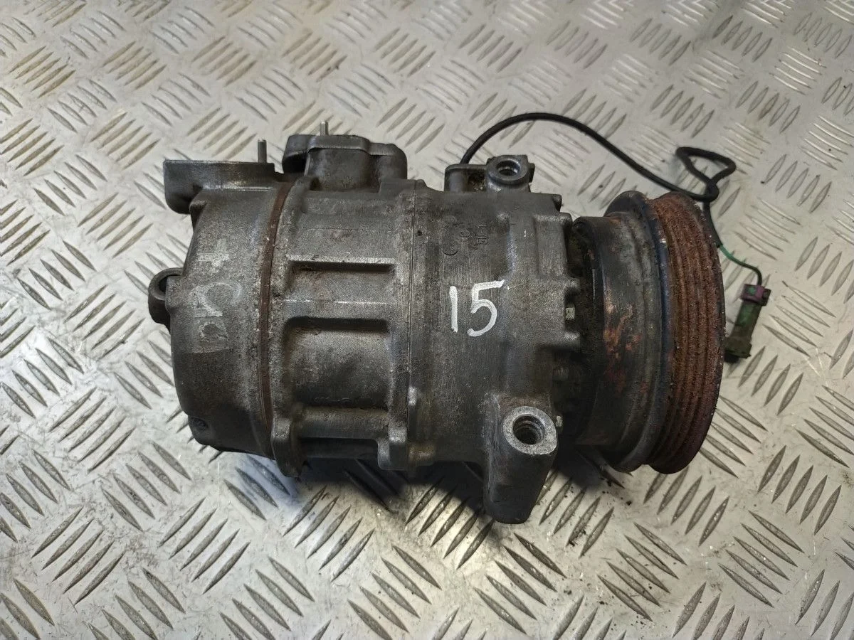 Компрессор кондиционера VW Passat B5