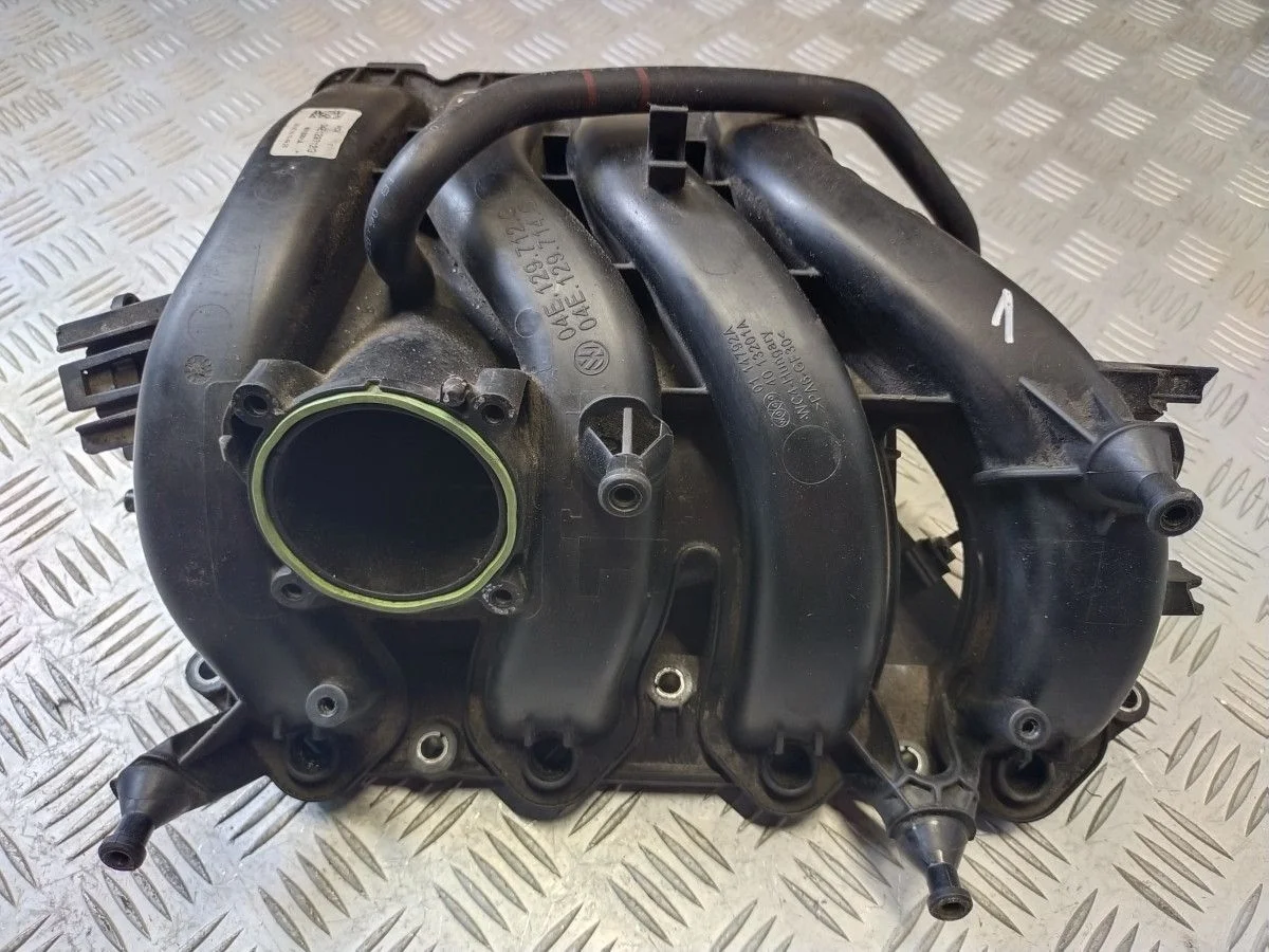 Коллектор впускной Skoda Rapid