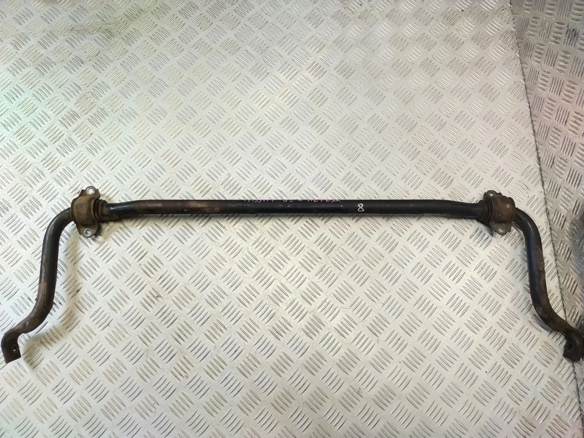 Стабилизатор передний Volkswagen Passat B5+