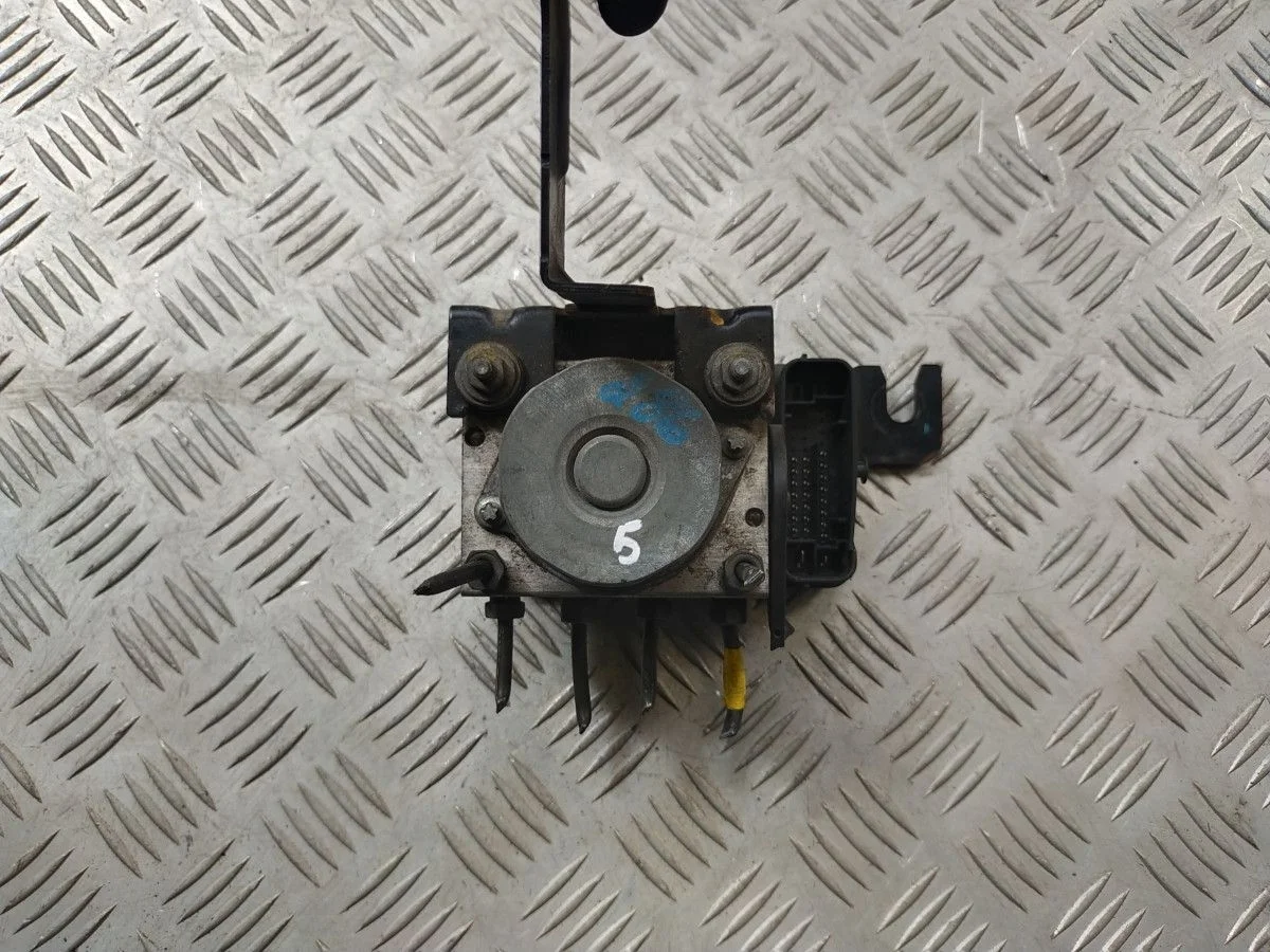 Блок ABS (насос) Renault Duster