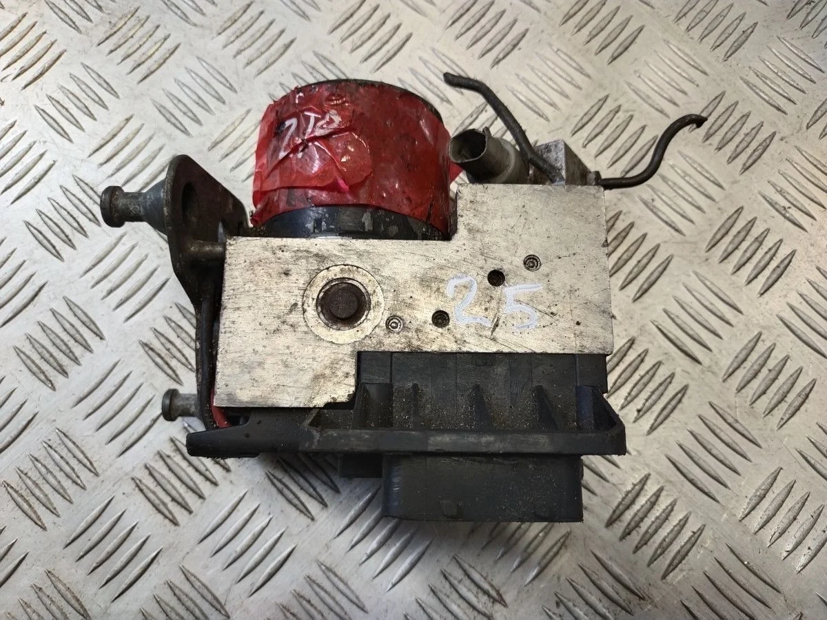 Блок (насос) ABS Mercedes Benz W210