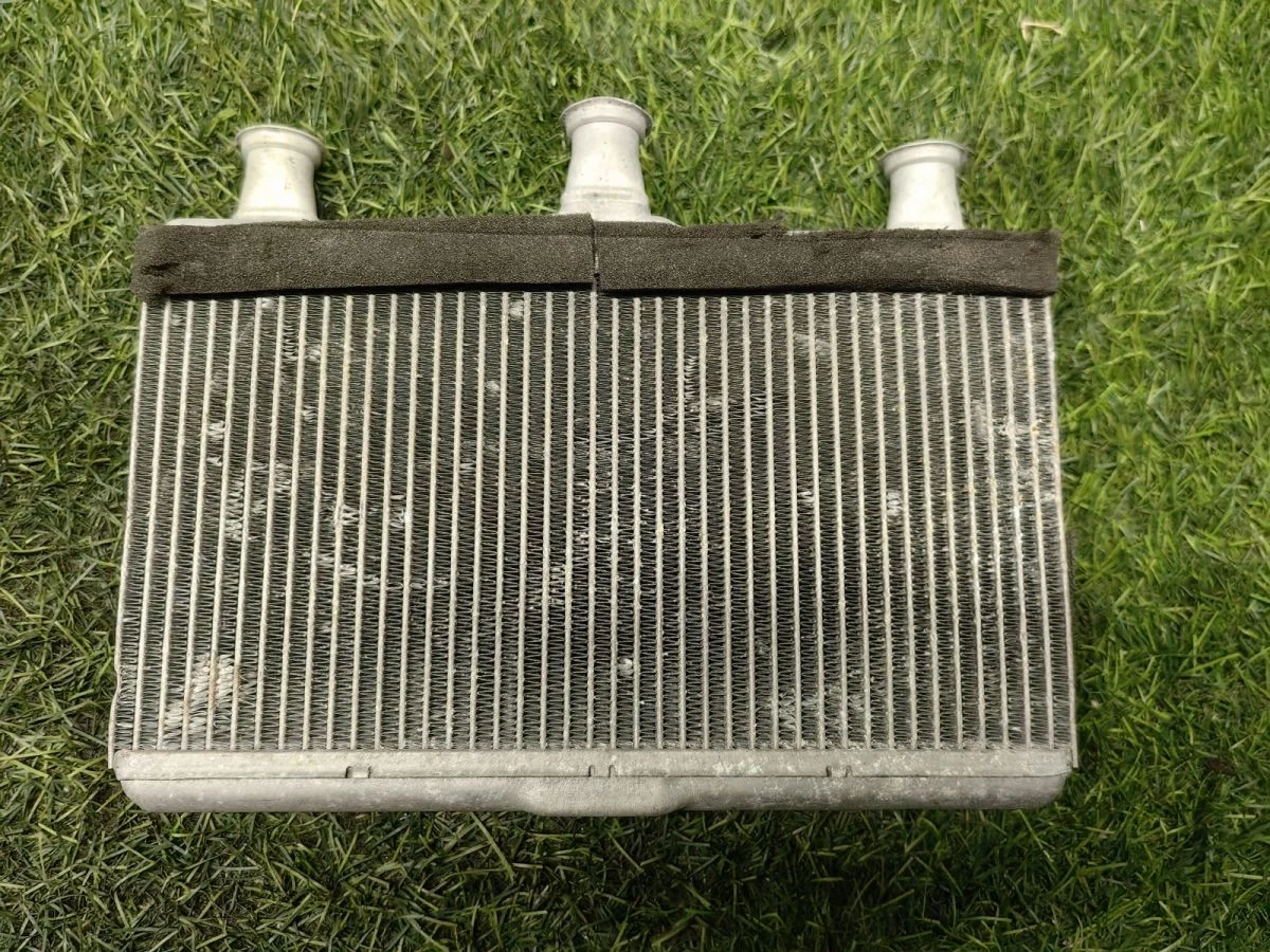 Радиатор отопителя BMW E60