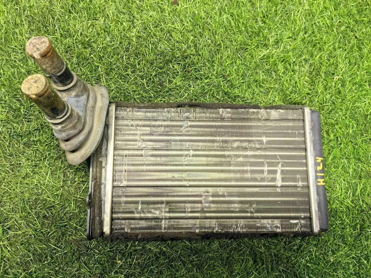 Радиатор отопителя Volkswagen Passat B5.5