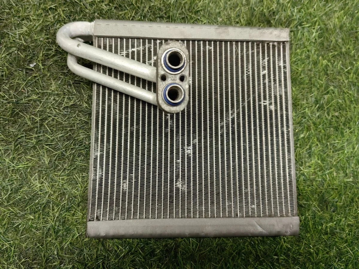 Испаритель кондиционера Hyundai Solaris