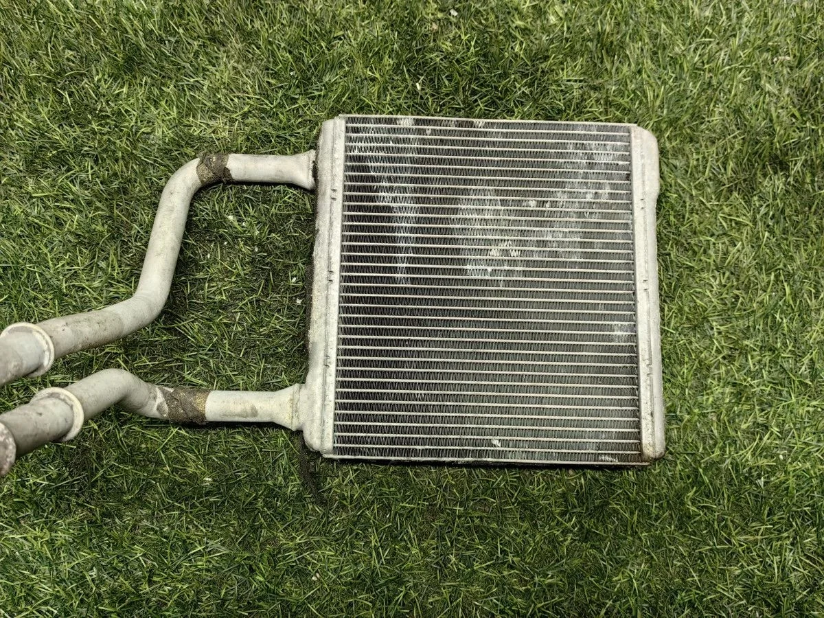 Радиатор отопителя Mercedes E-Class