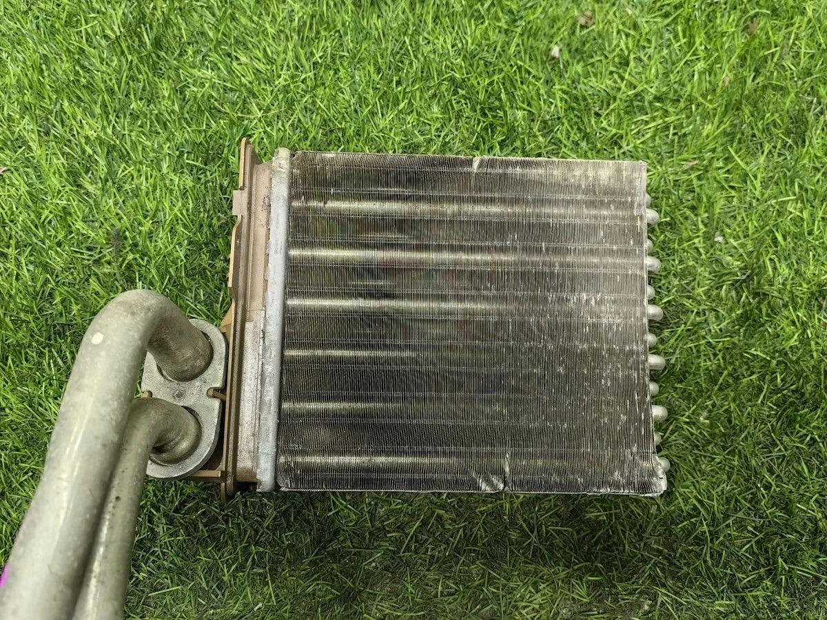 Радиатор отопителя Renault Logan