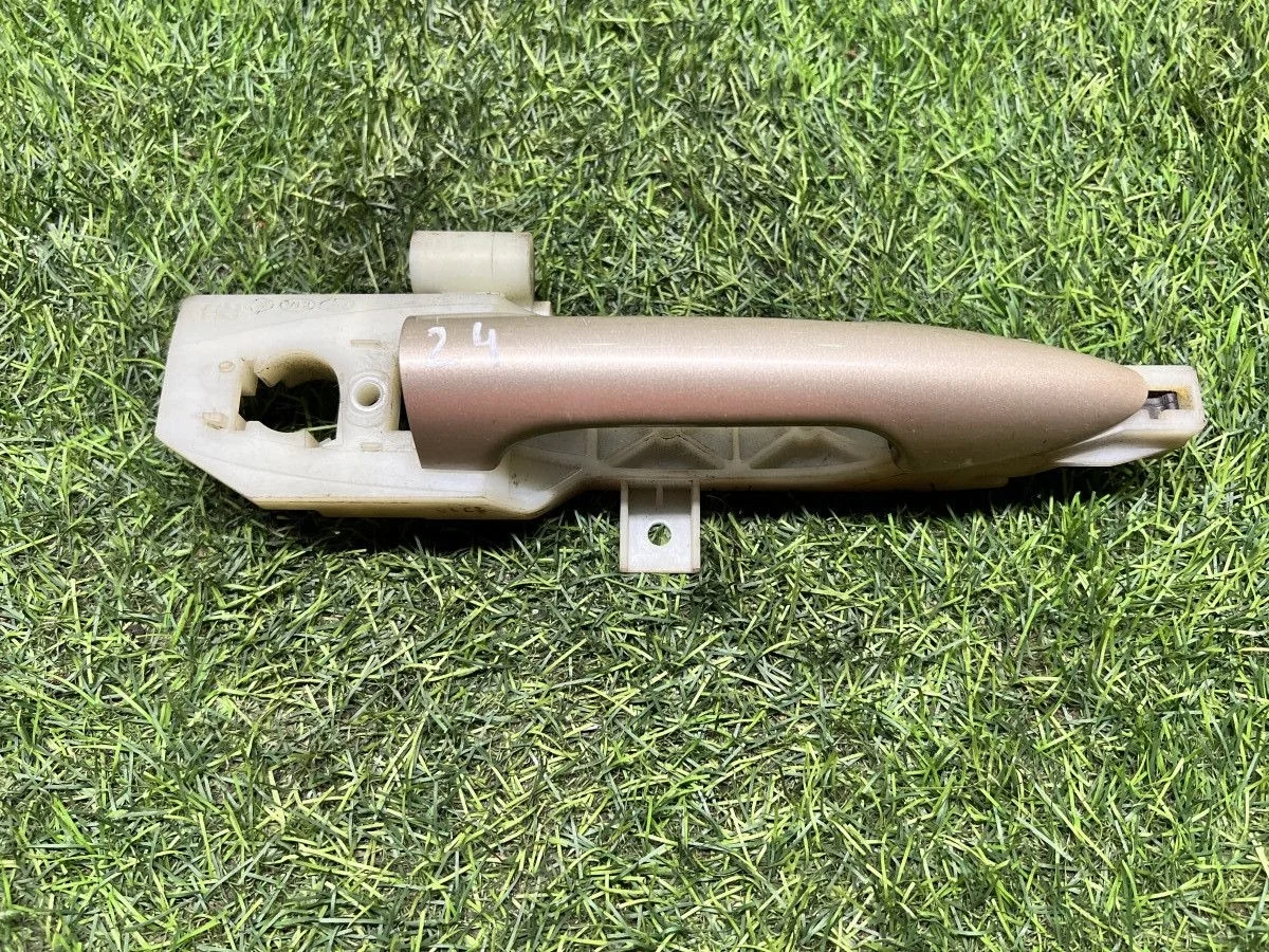 Ручка двери наружная левая Kia Rio III