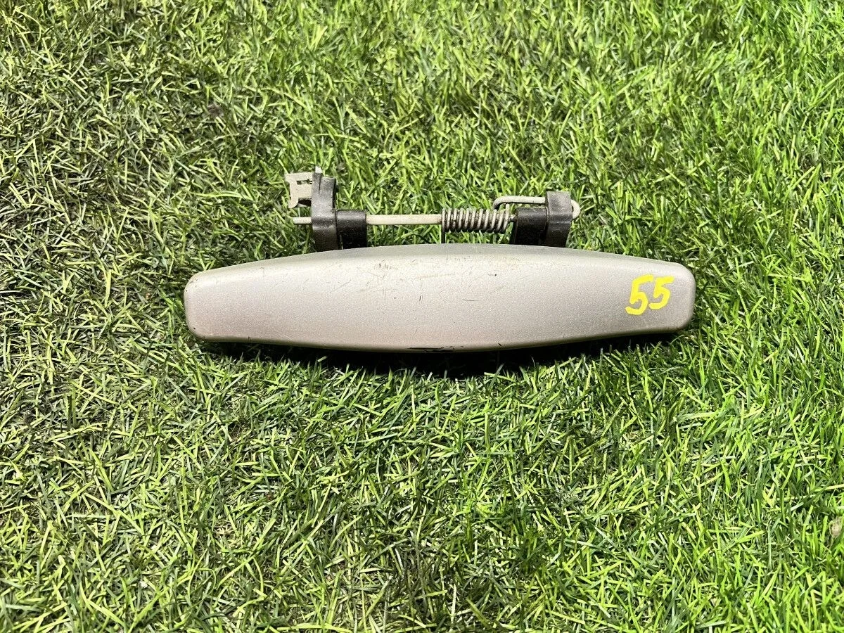 Ручка двери наружная правая Renault Sandero