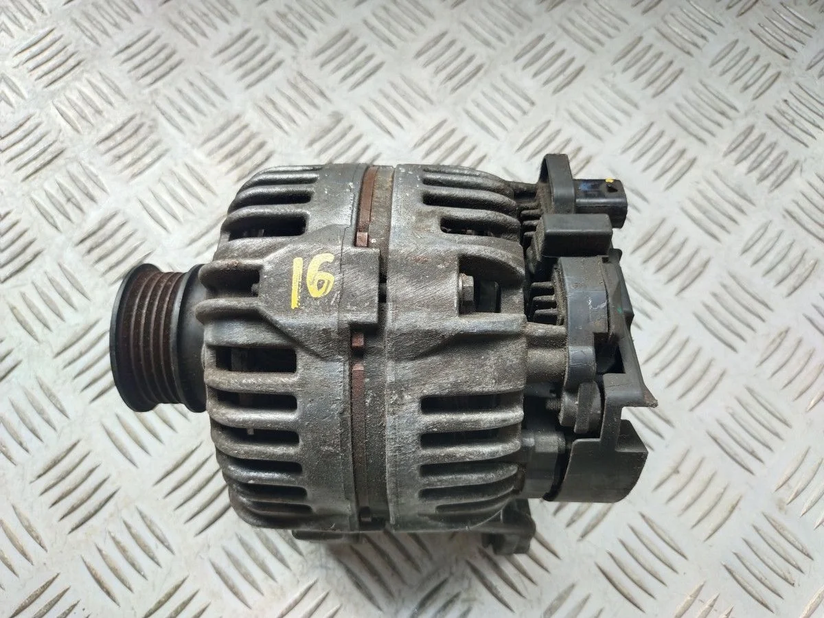 Генератор Opel Zafira