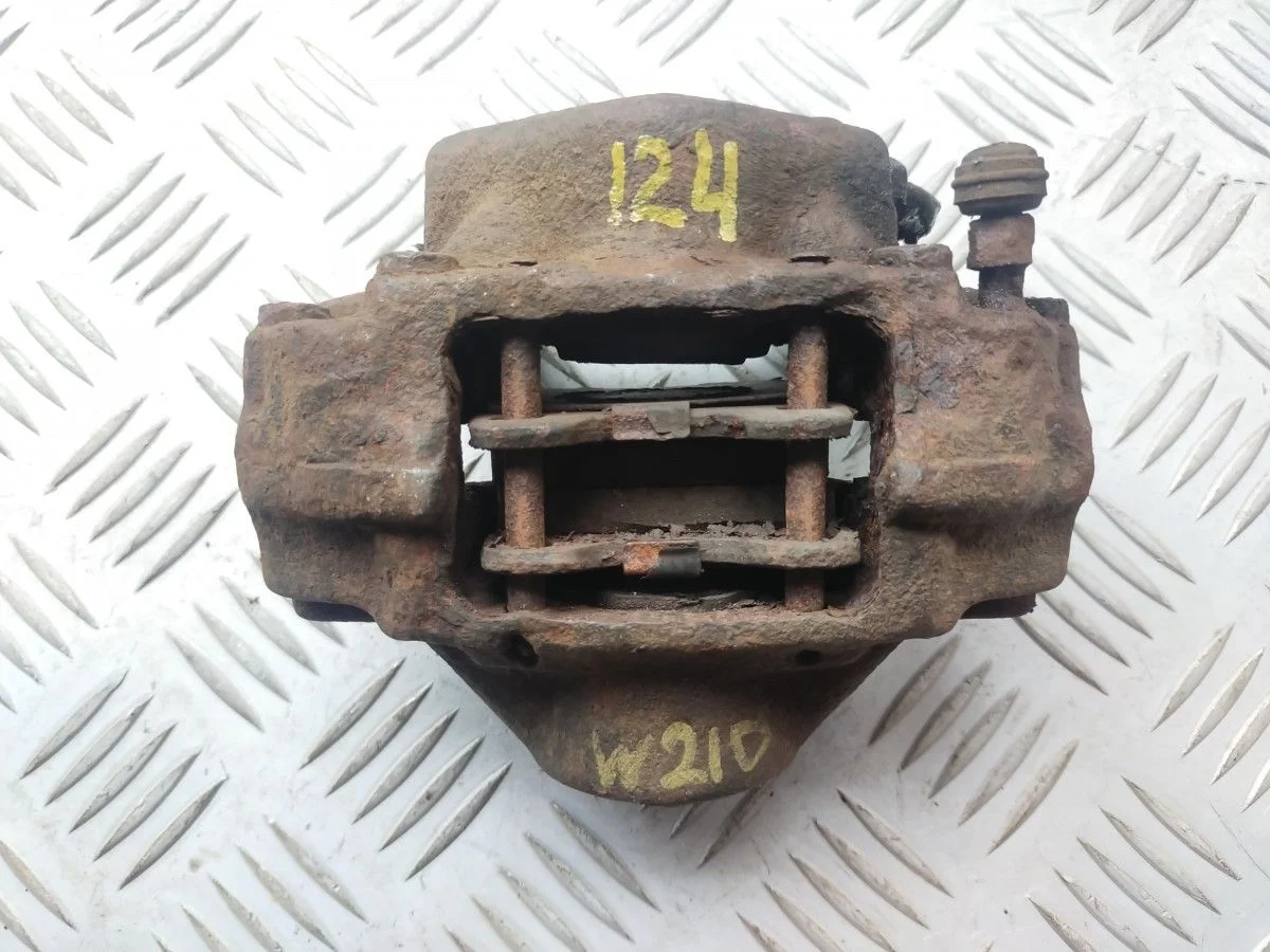 Суппорт задний правый Mercedes-Benz E-Class