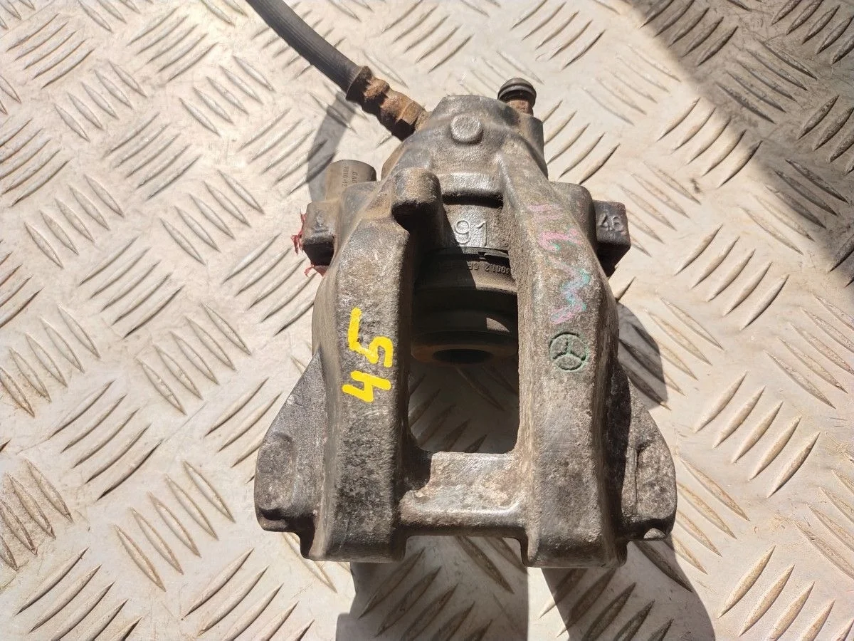 Суппорт задний правый Mercedes E-Class W211