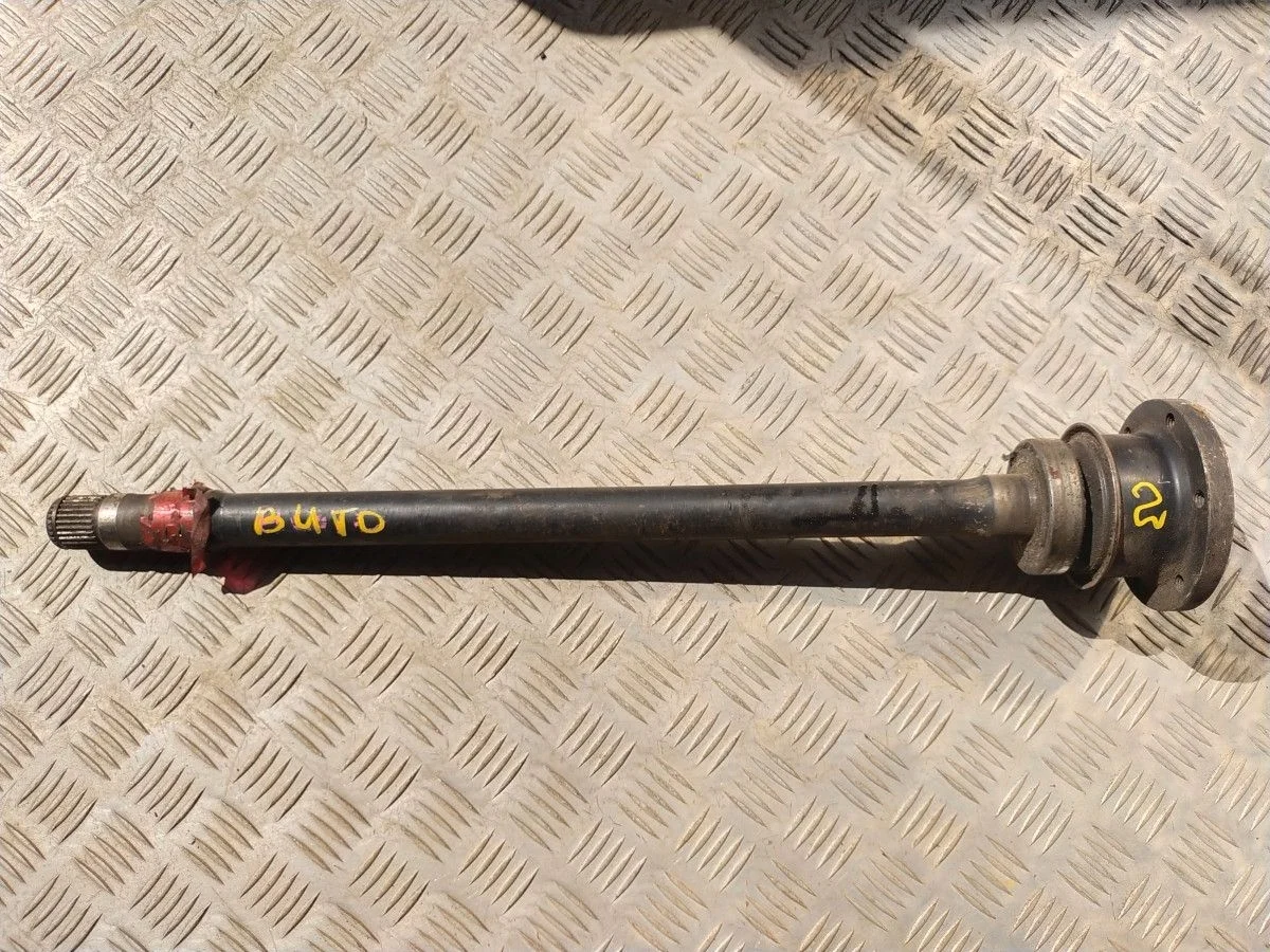 Полуось Mercedes-Benz Vito W638