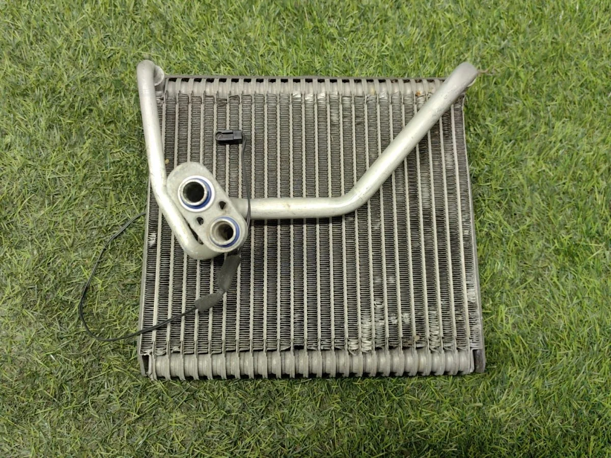 Испаритель кондиционера Kia Cerato