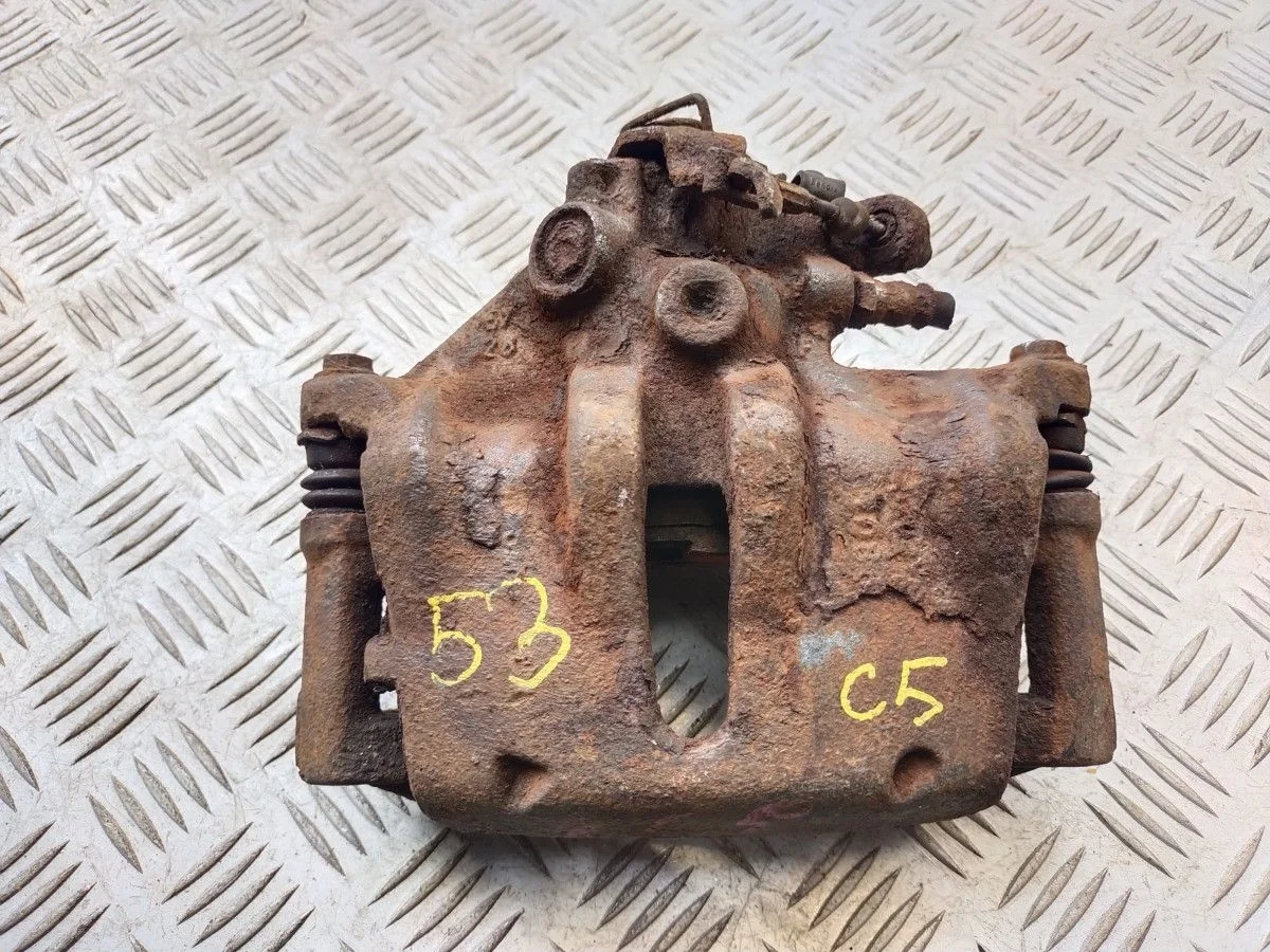 Суппорт передний левый Citroen C5