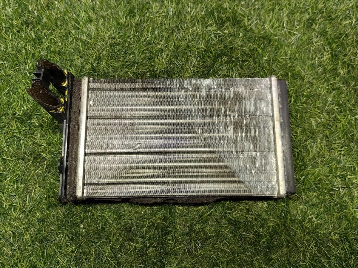 Радиатор печки Volkswagen Passat B5