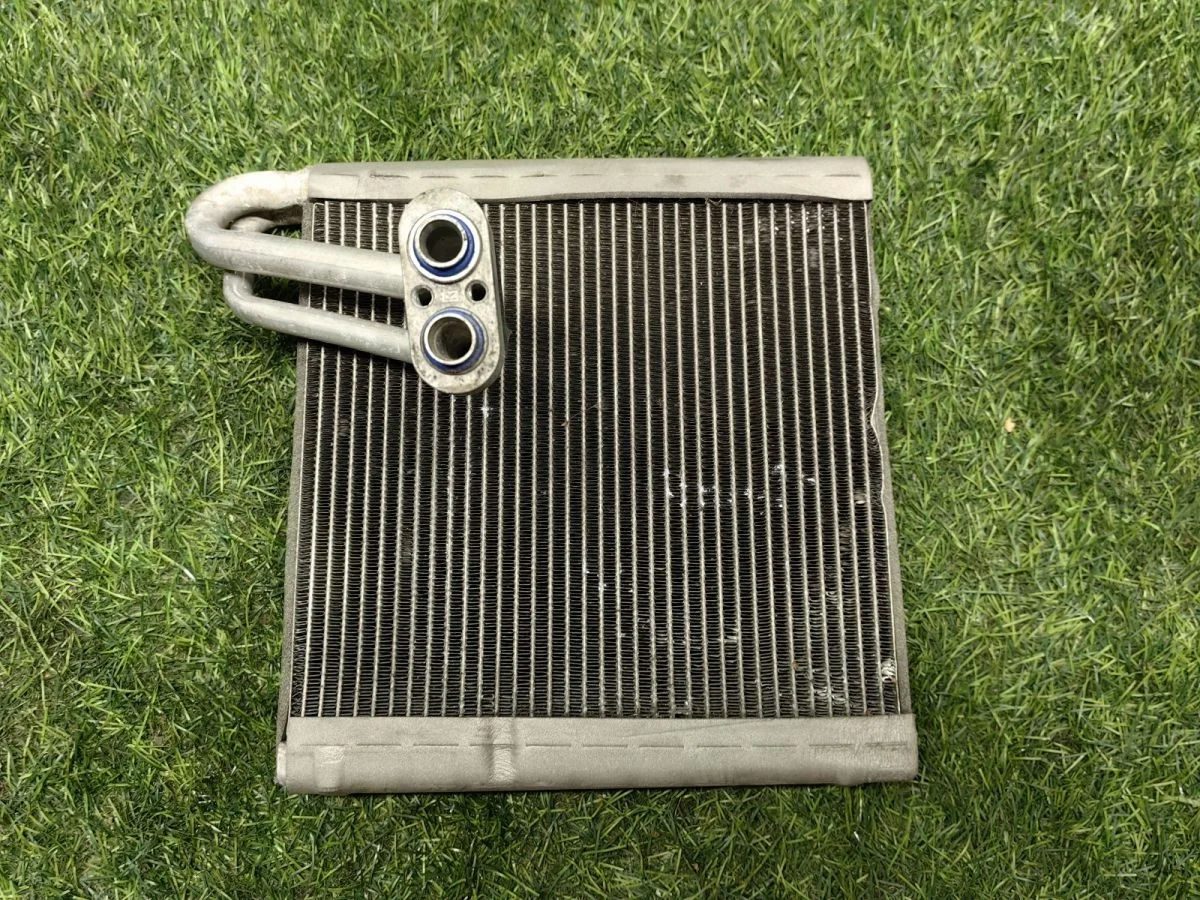 Испаритель кондиционера Hyundai Solaris