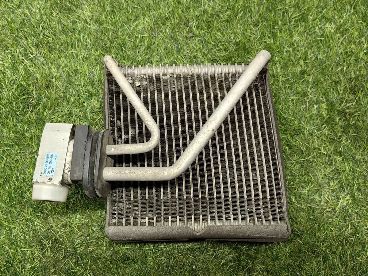 Испаритель кондиционера Chevrolet Aveo T250