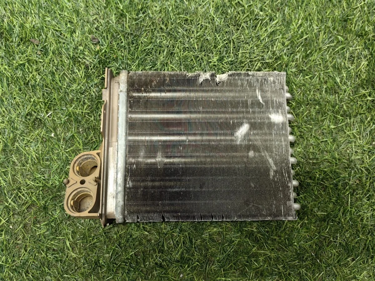 Радиатор отопителя Renault Logan