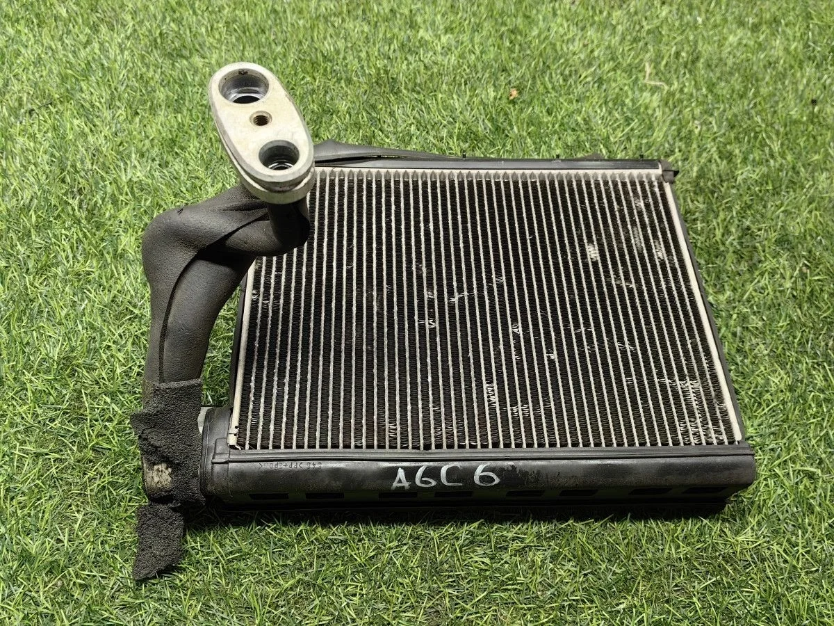 Испаритель кондиционера Audi A6 C6
