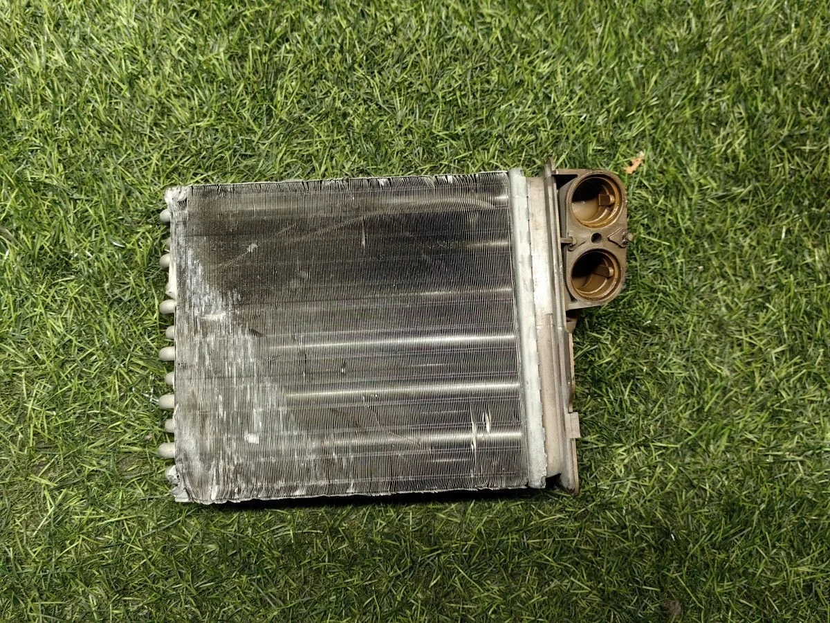 Радиатор отопителя салона Renault Logan