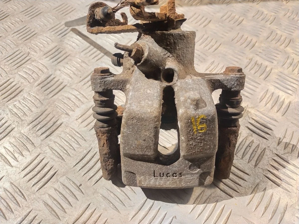 Суппорт задний левый Renault Scenic 2