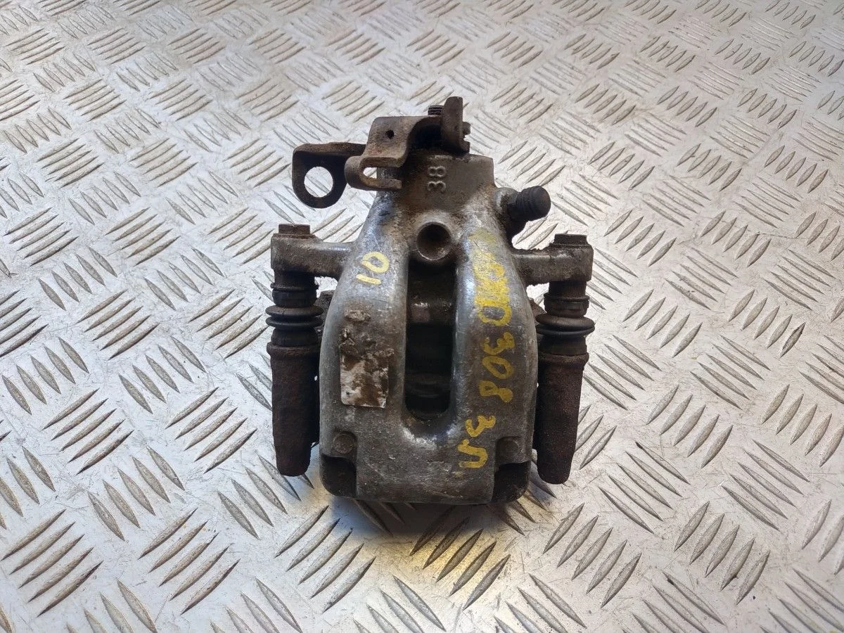 Суппорт правый задний Peugeot 308