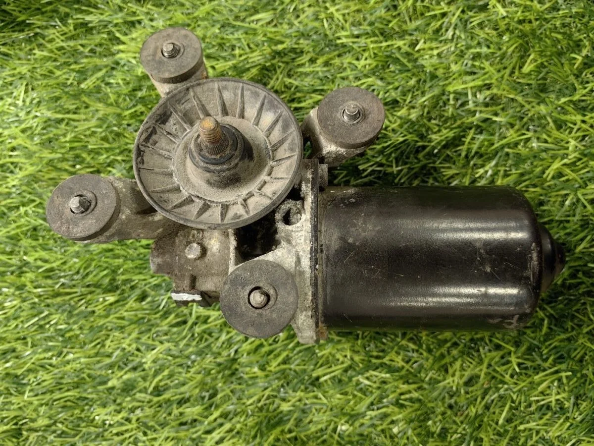 Моторчик стеклоочистителя Hyundai Accent