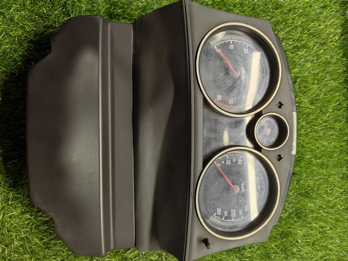 Панель приборов Opel Astra H