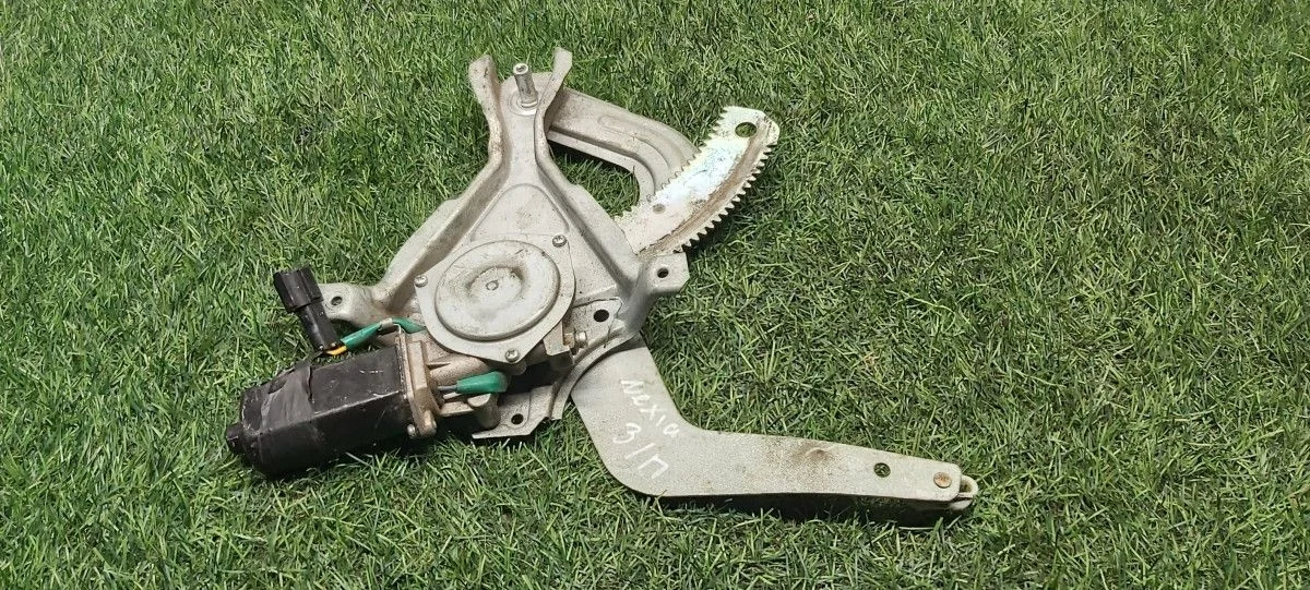 Стеклоподъемник задний правый Daewoo Nexia