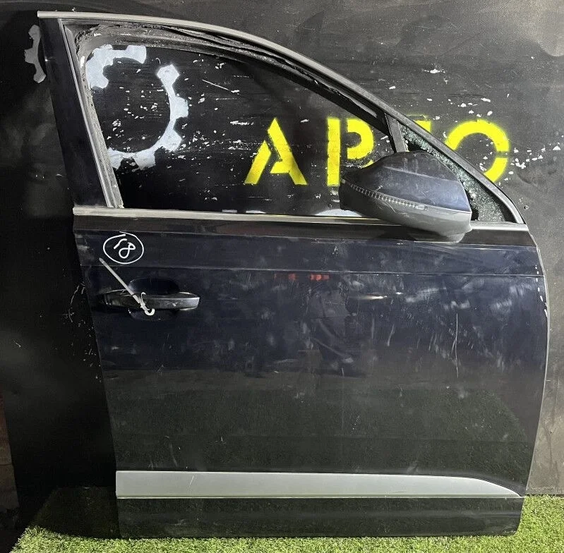 Дверь передняя правая Audi Q7 4M