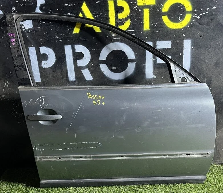 Дверь передняя правая Volkswagen Passat B5