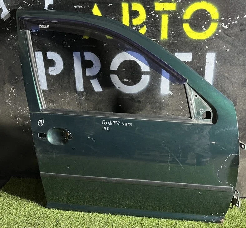 Дверь передняя правая VW Golf 4