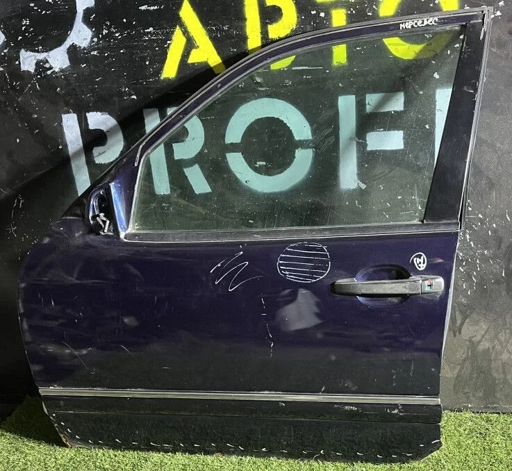 Дверь передняя левая Mercedes-Benz  W210