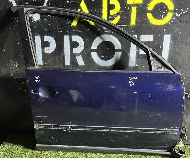 Дверь передняя правая Volkswagen Passat B5